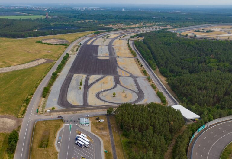 Zukunft des autonomen Fahrens wird in Klettwitz gemacht: Citykurs-Teststrecke am Lausitzring eröffnet